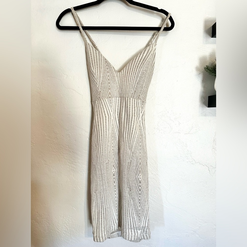 Cream Detail Bodycon Mini Dress - Forever 21 - Size M